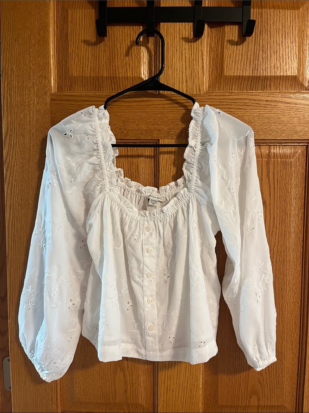 American Eagle Outfitters White Eyelet Peasant Top